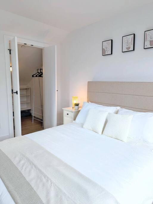 Centrally Located, Modern, 2 Bedroom Home Vancouver Zewnętrze zdjęcie