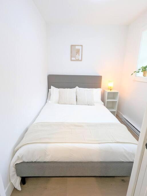 Centrally Located, Modern, 2 Bedroom Home Vancouver Zewnętrze zdjęcie